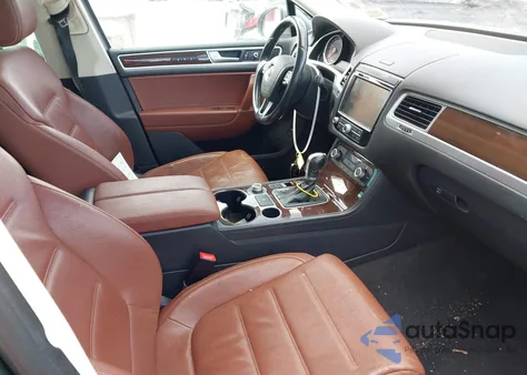 2016 Volkswagen Touareg Vr6 Lux из США, поврежденный, VIN WVGEF9BP5GD012310